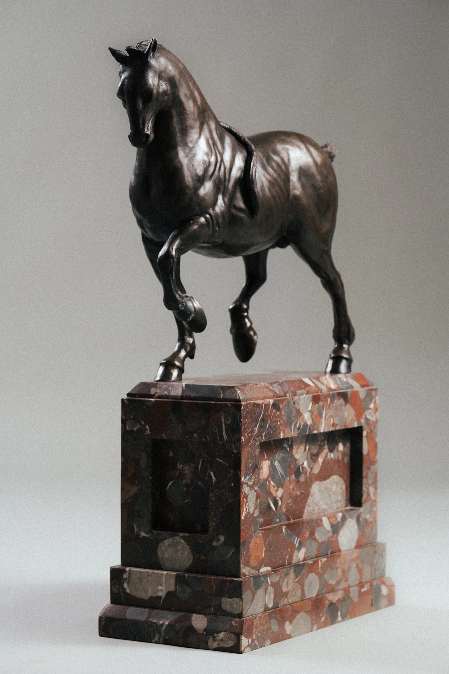 Pferd Sculpture