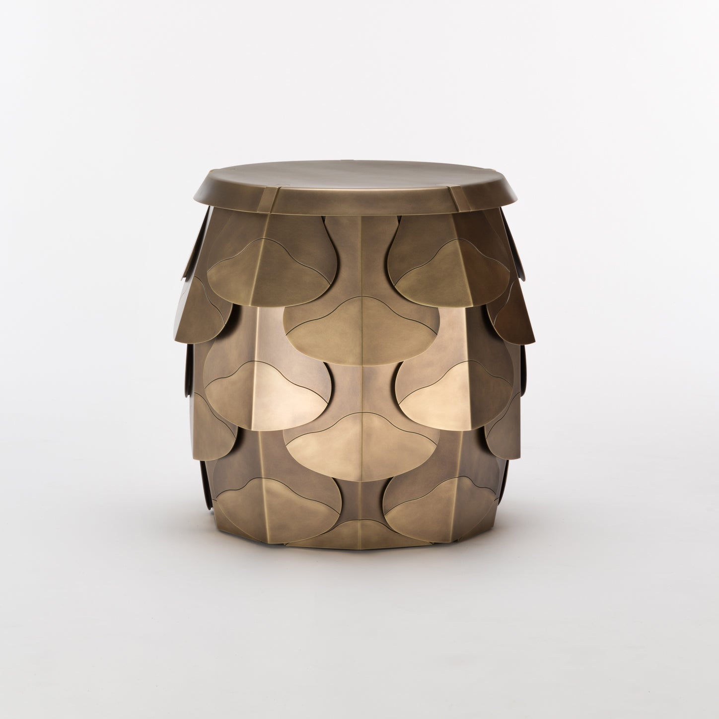 Pomme De Pin Stool