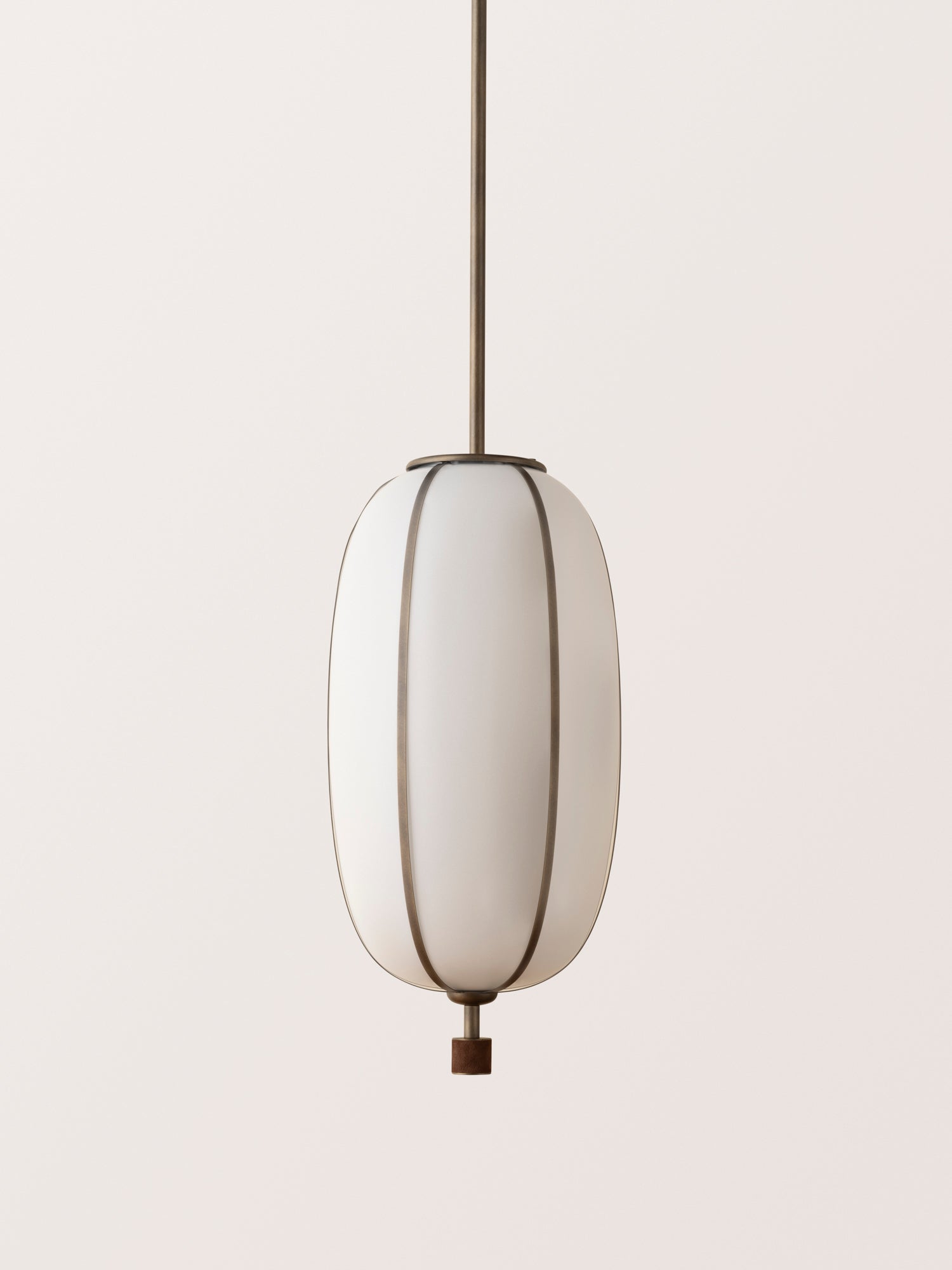 Rib Pendant Capsule 3 Cluster