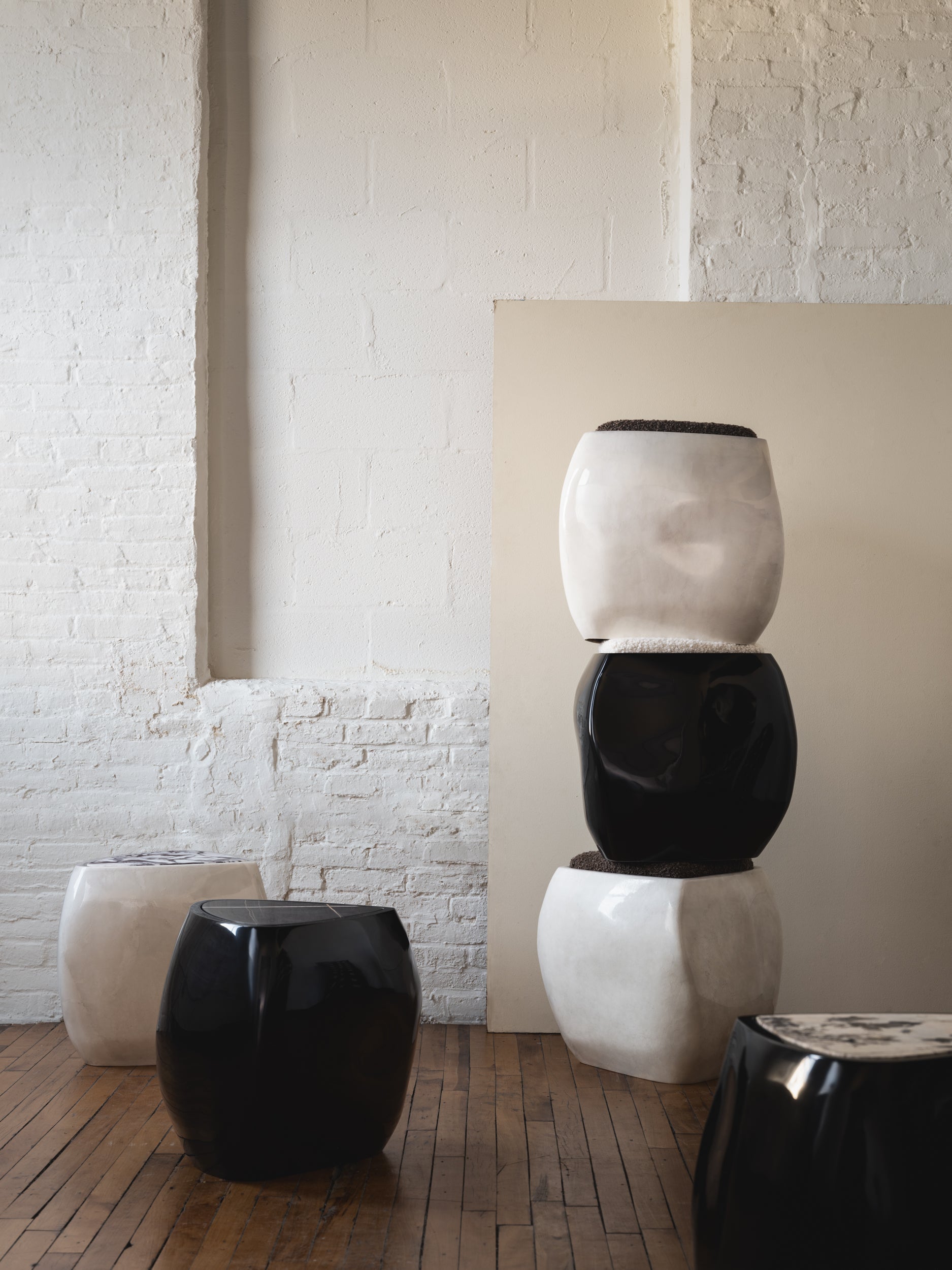 River Stool Cream