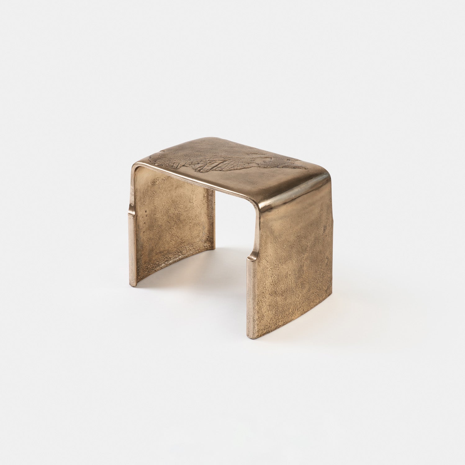 Scimitar Stool