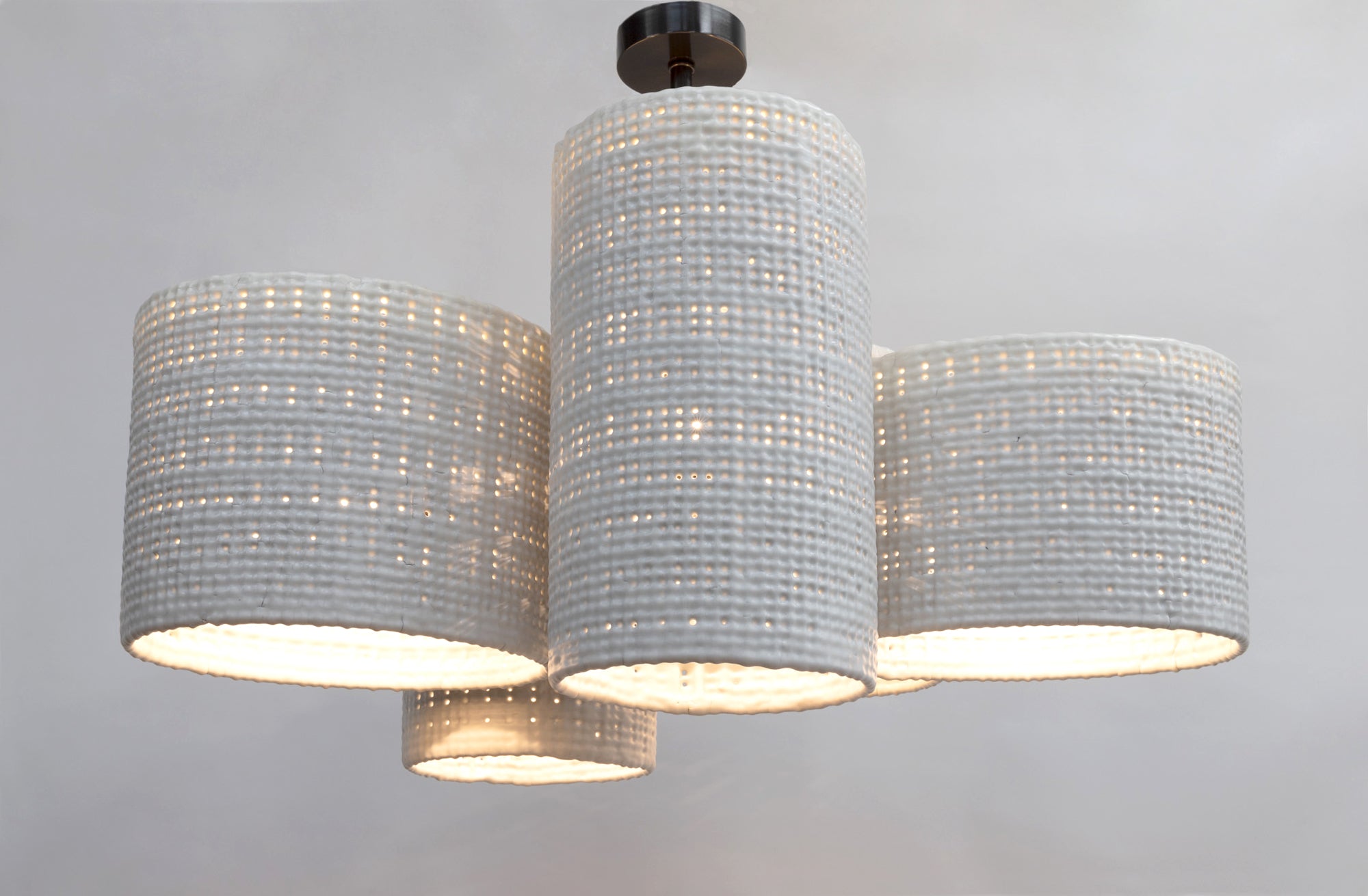 Lopez Chandelier (x5) 31x42x34 WW/BLK