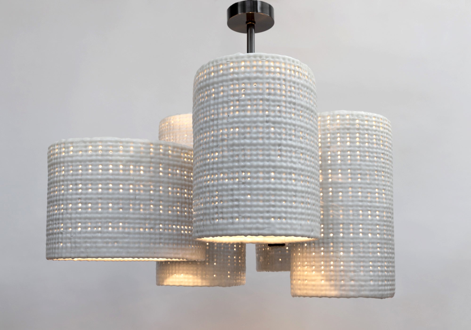 Lopez Chandelier (x5) 31x42x34 WW/BLK