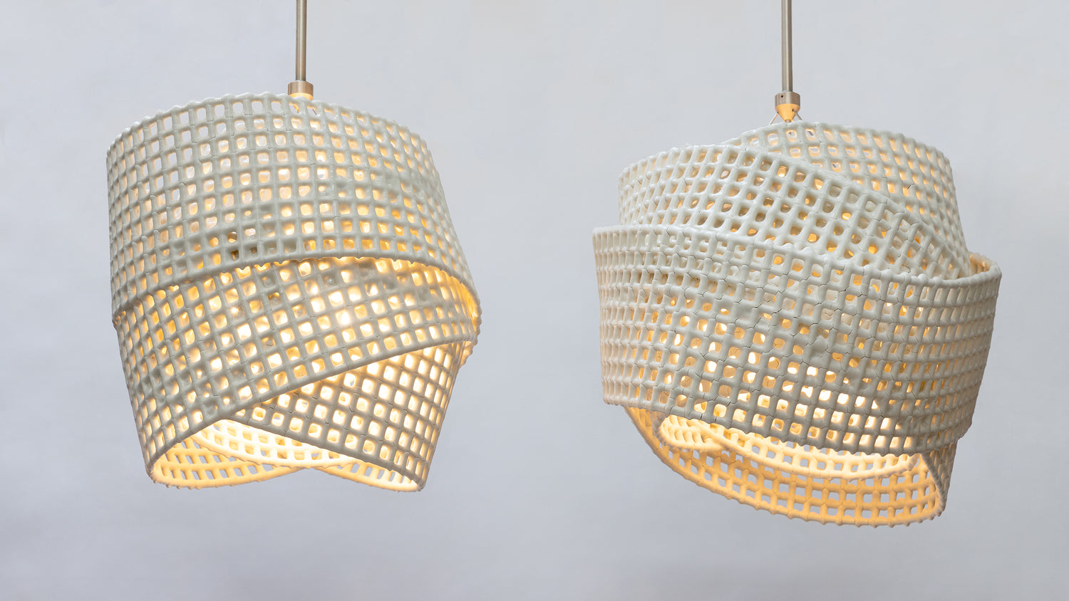 Mobius 20×20 (pair) WW/Silver