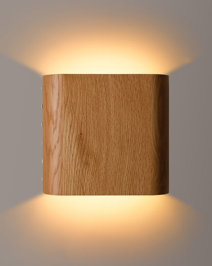 Stud Sconce Curved 1