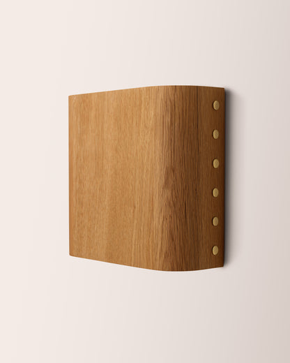 Stud Sconce Curved 1