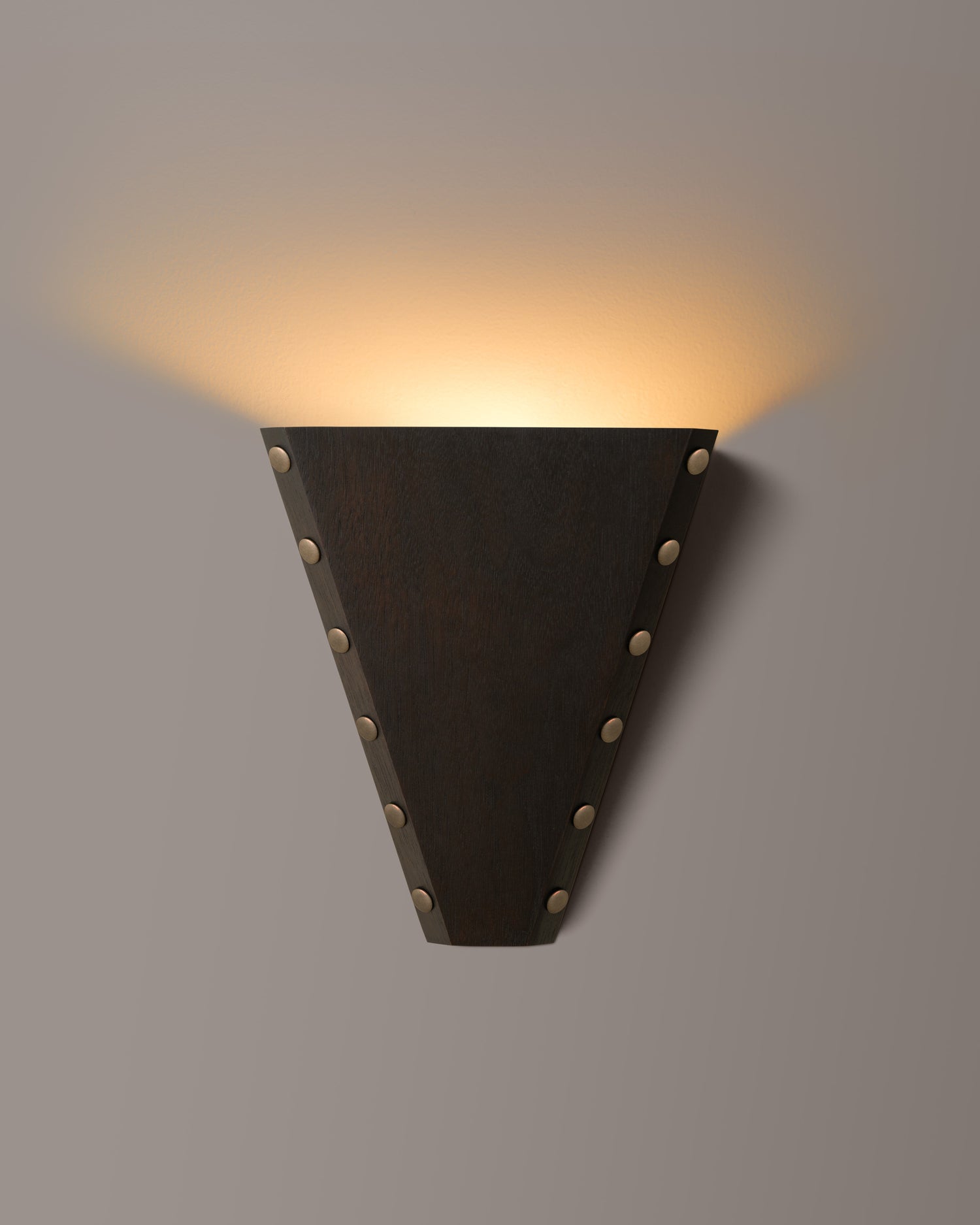 Stud Sconce Pyramid 1 Large