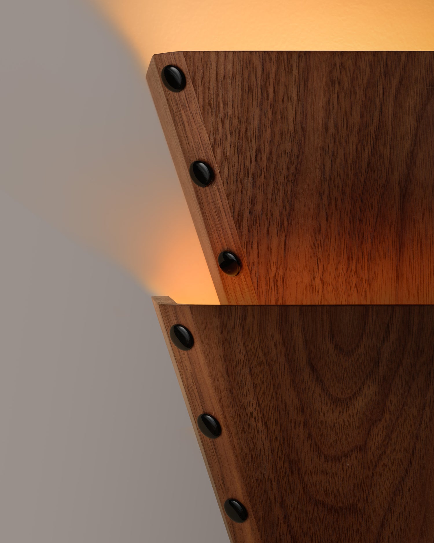 Stud Sconce Pyramid 2