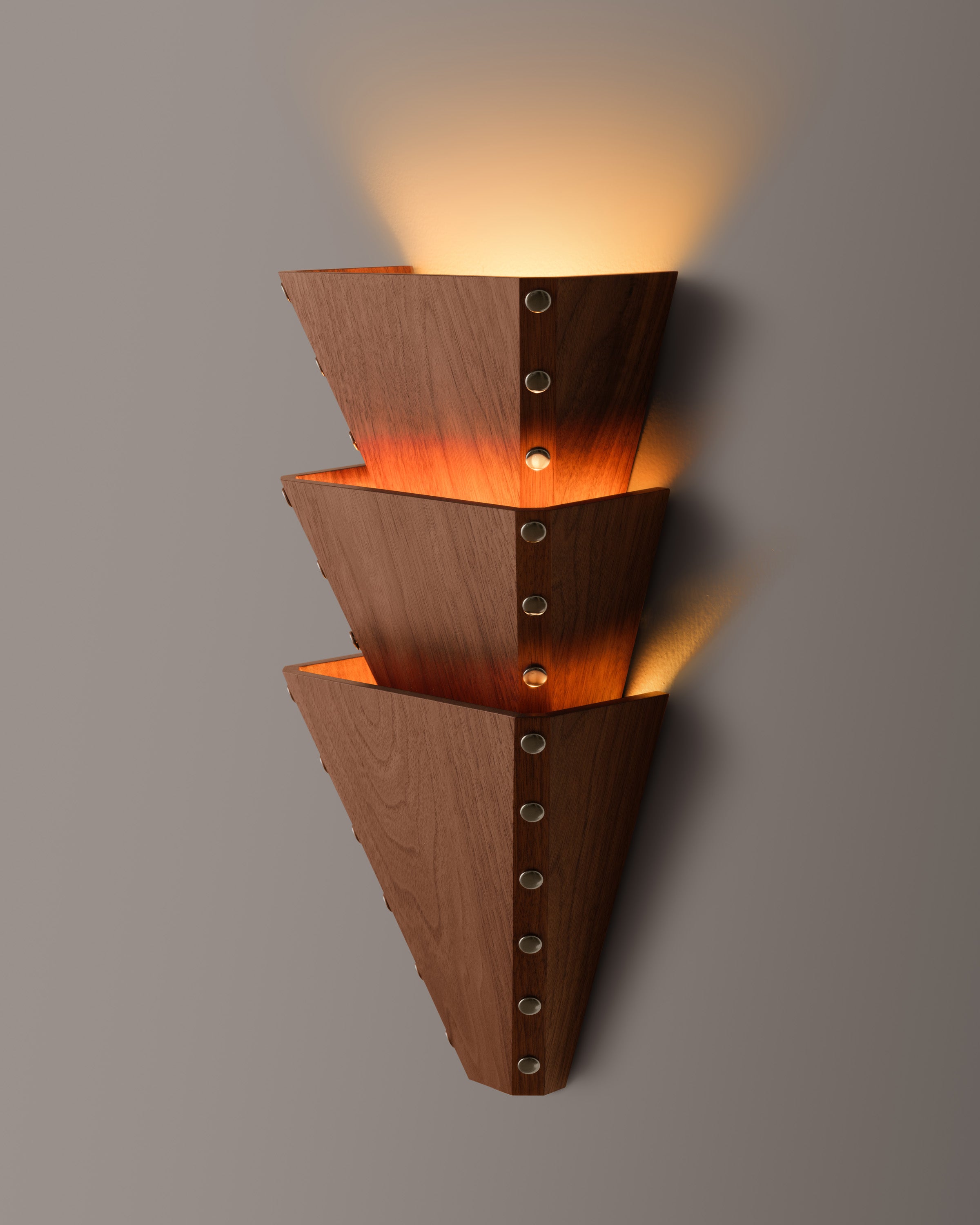 Stud Sconce Pyramid 3