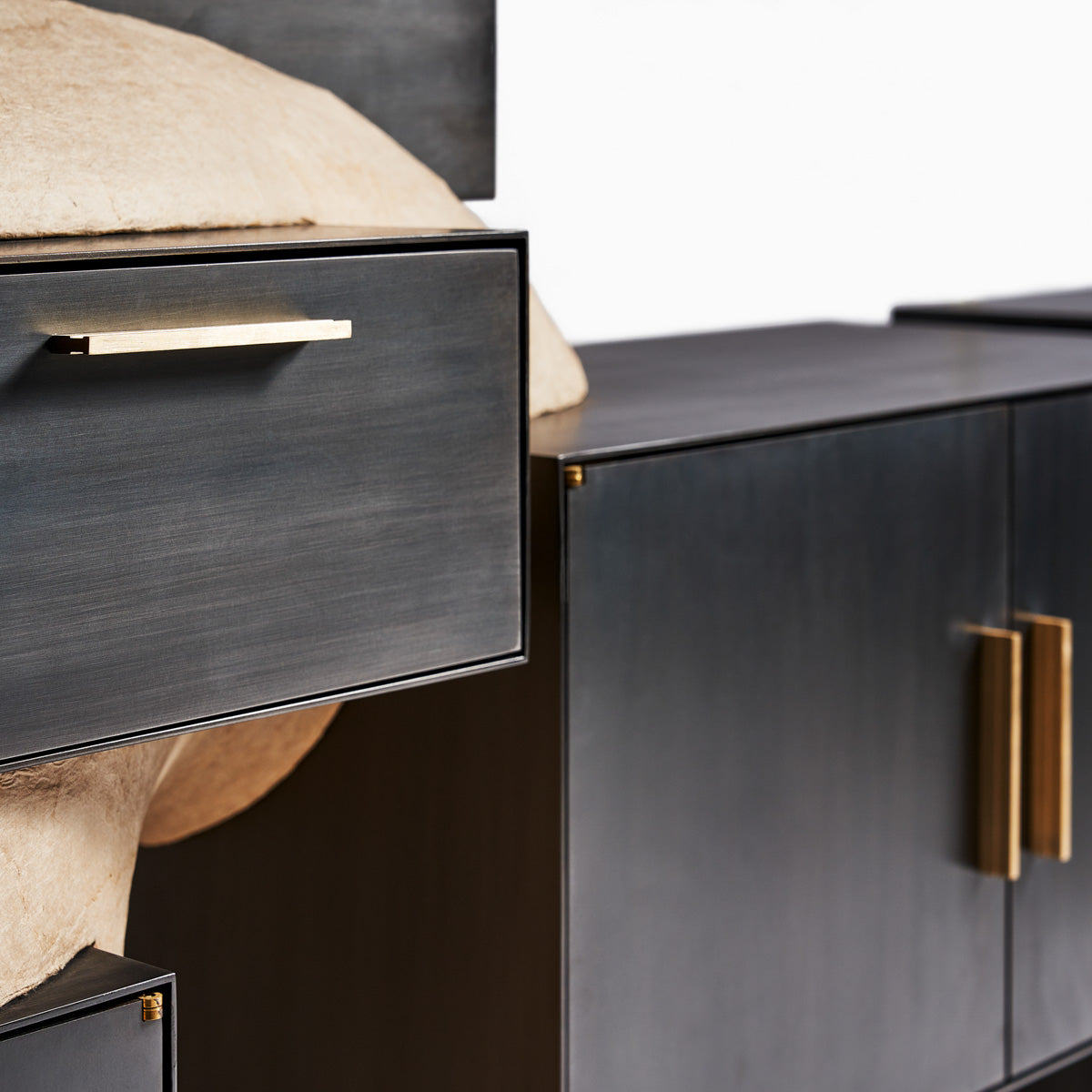 Swarm Credenza