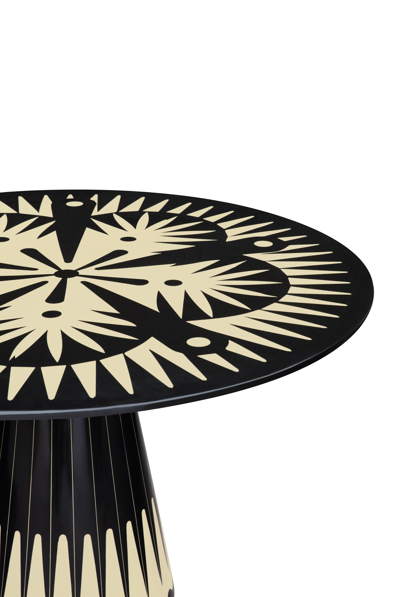 The Metropolis Dining Table