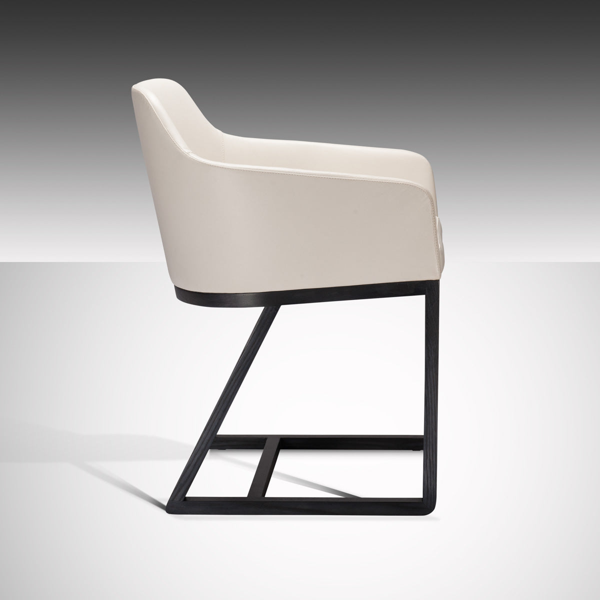 Tofu Carver Dining Chair