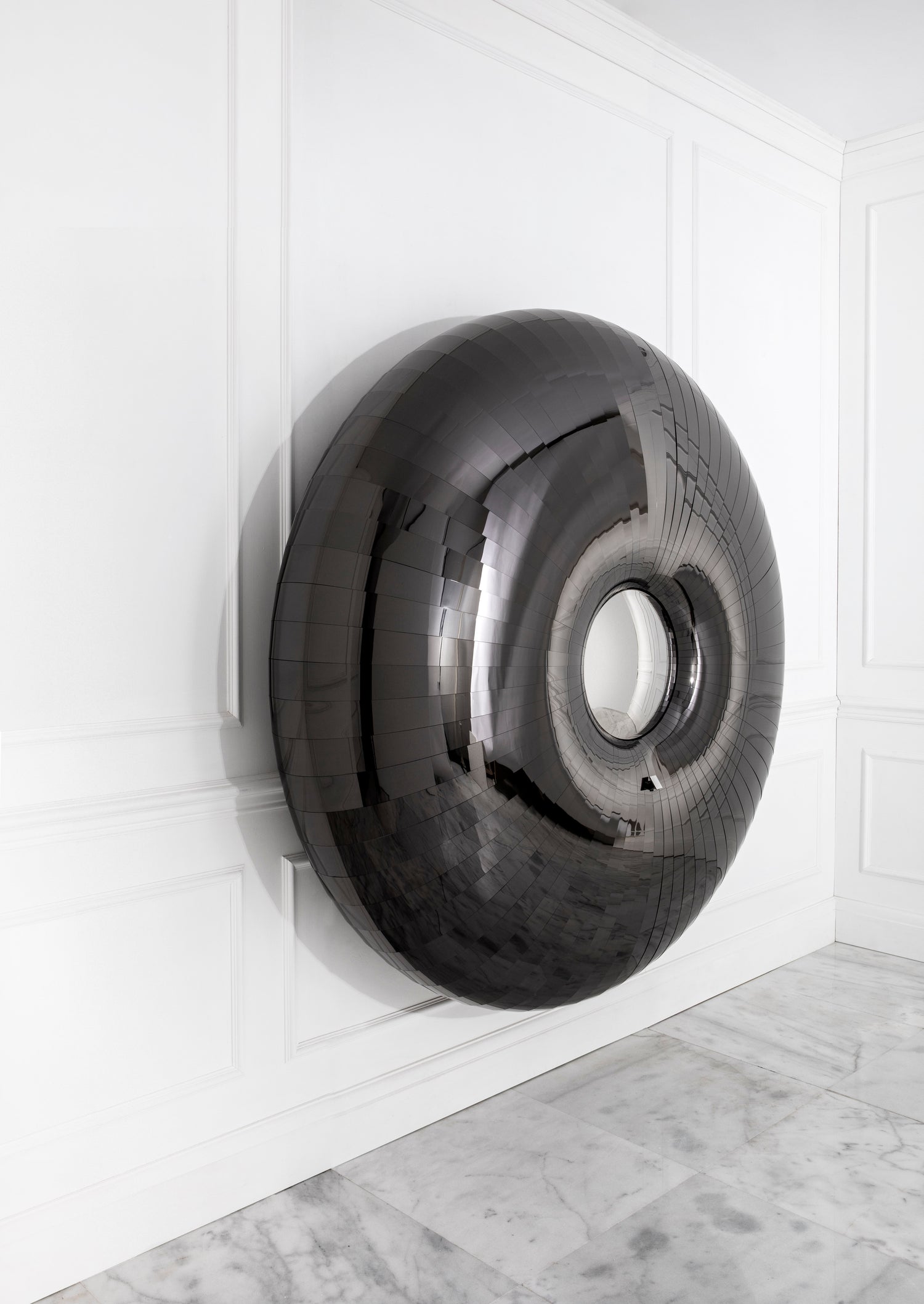 Urchin Cabinet Black