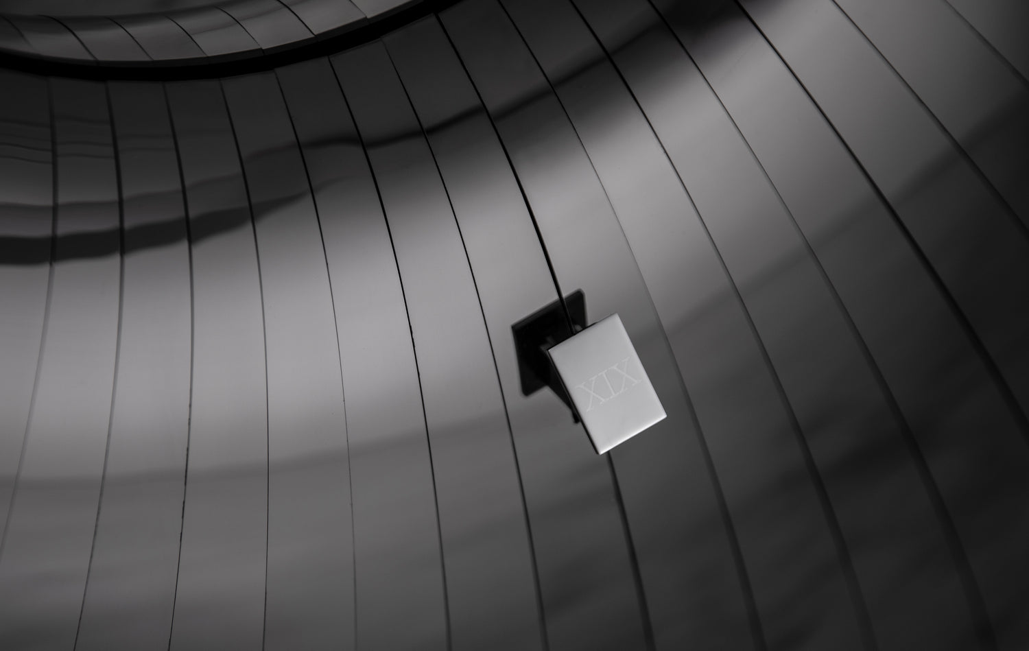 Urchin Cabinet Black