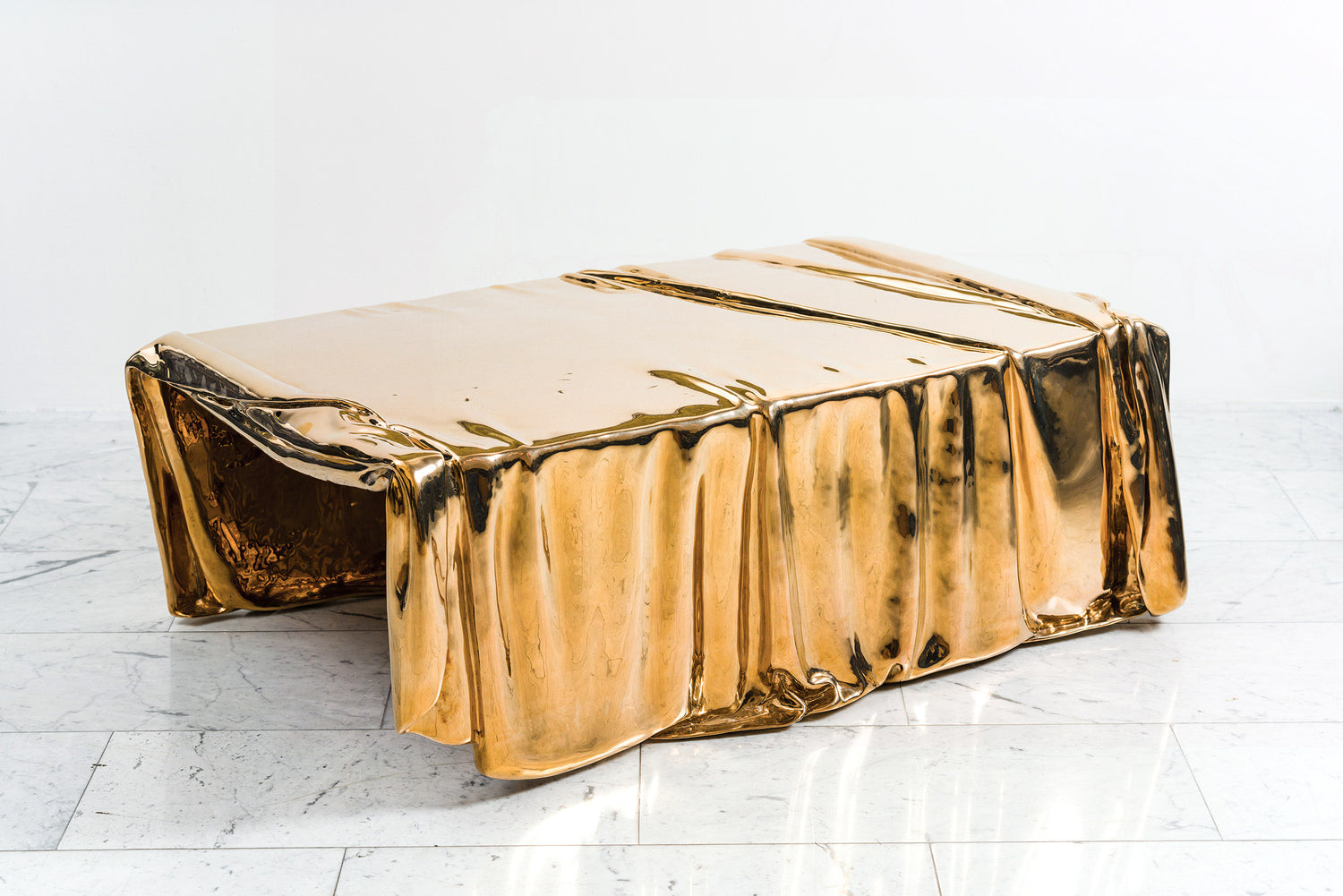 Vela Coffee Table