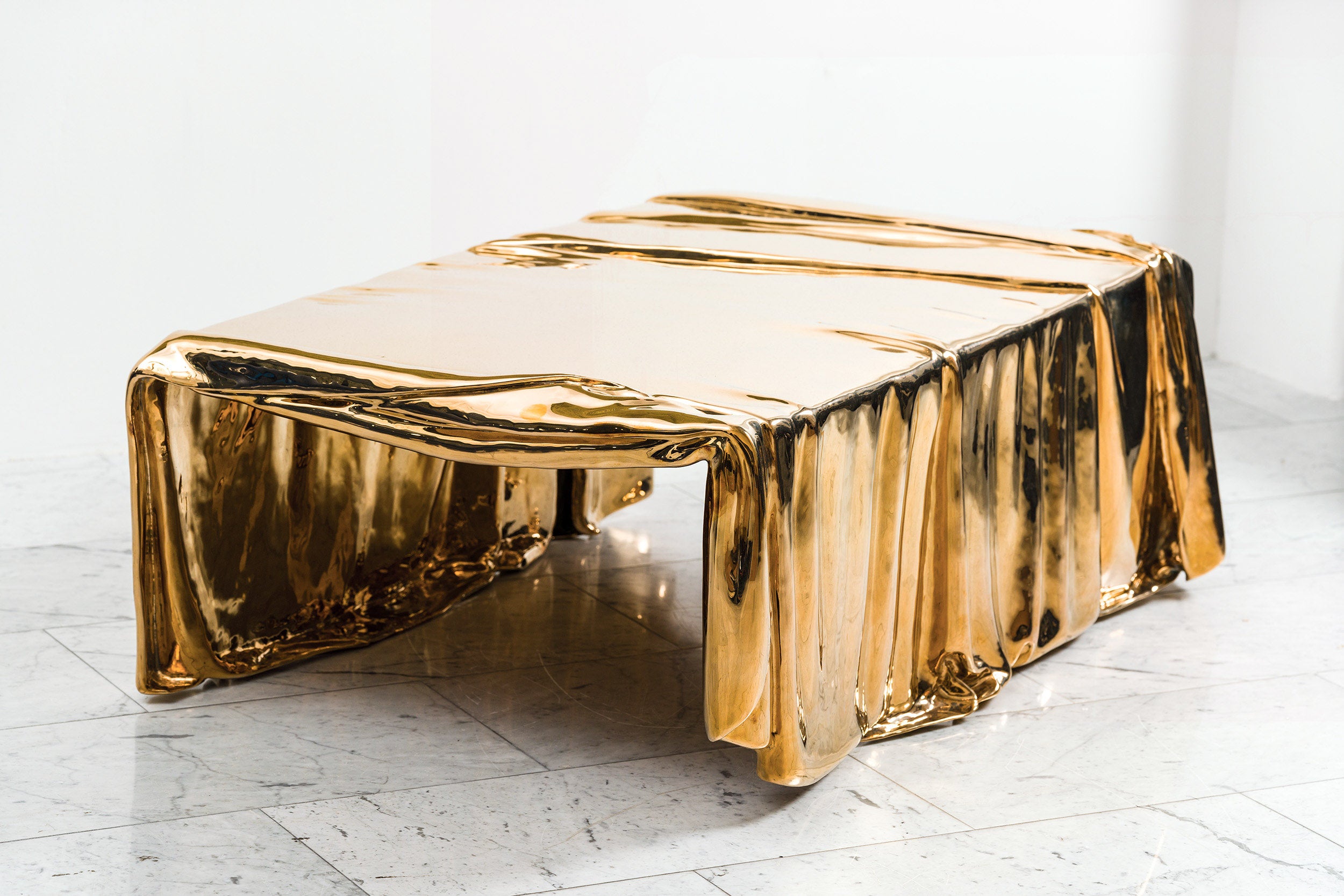 Vela Coffee Table