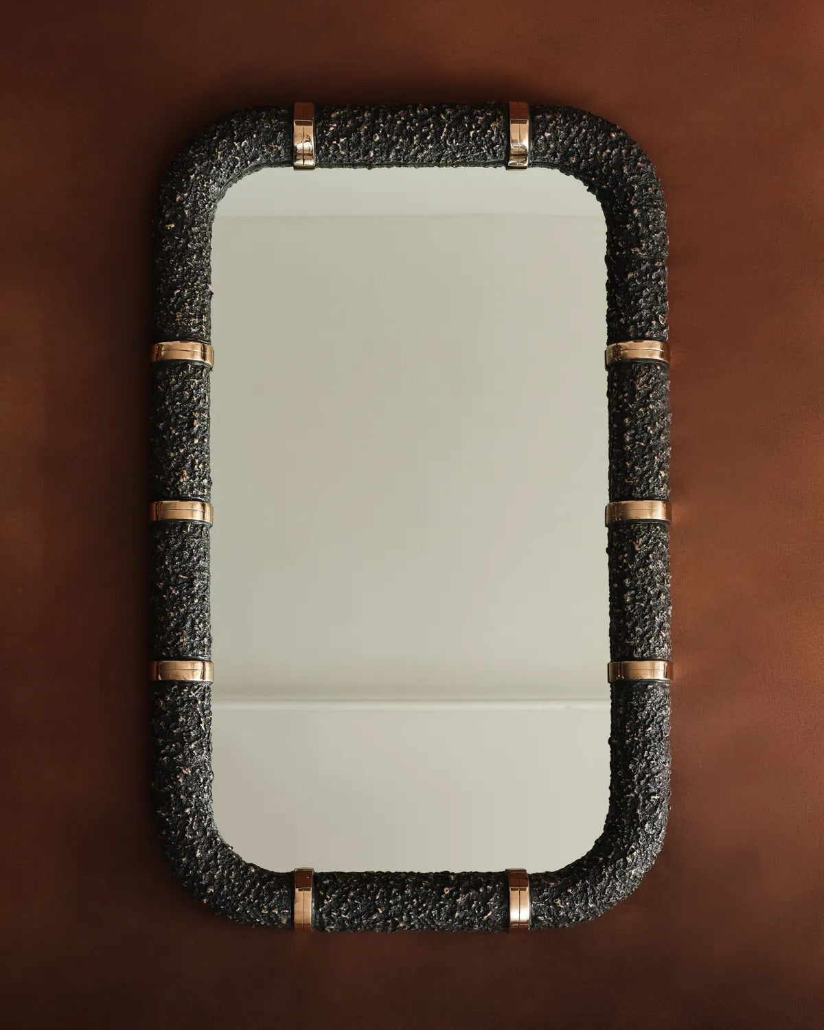 Ayla Mirror