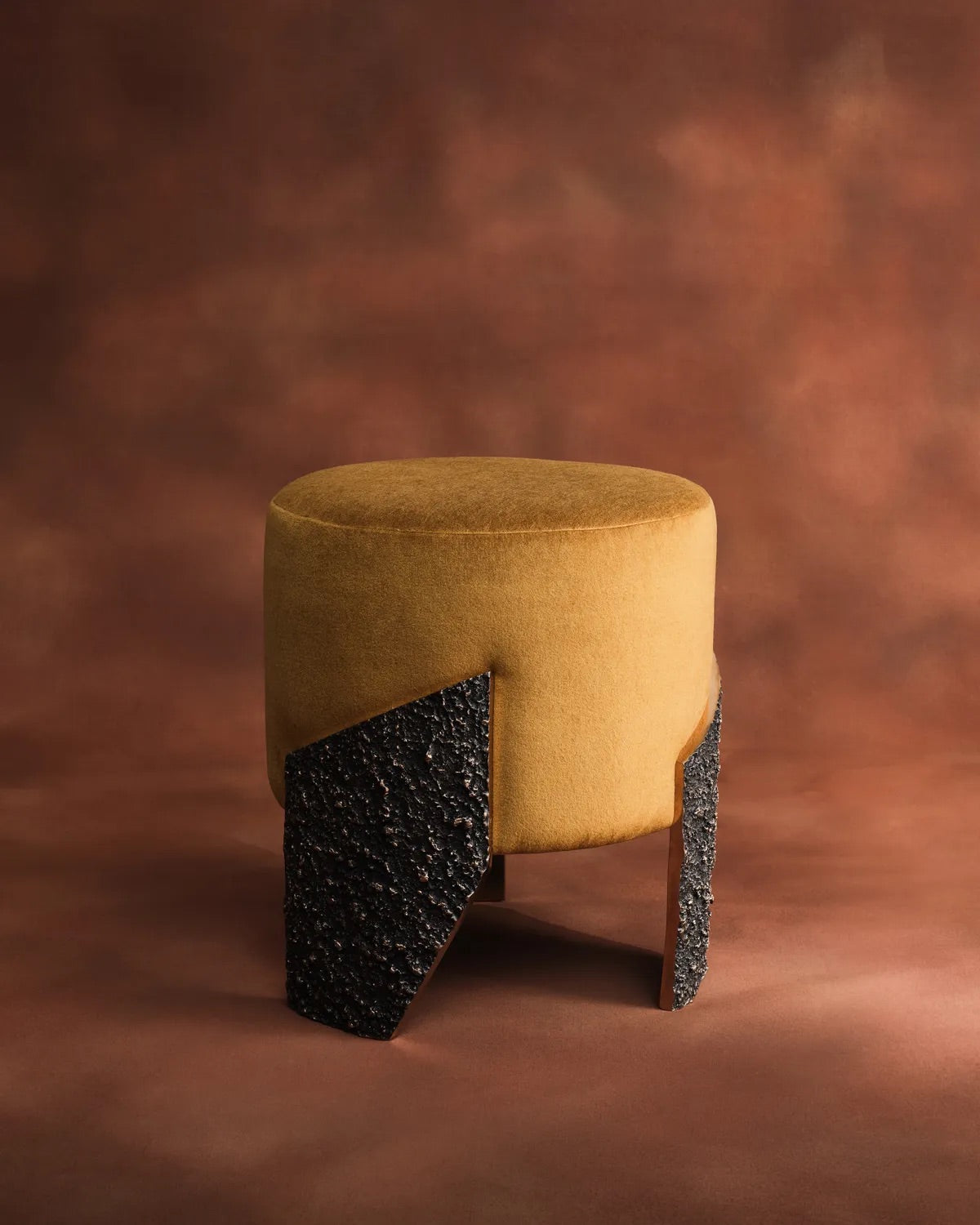 Gaspar Stool
