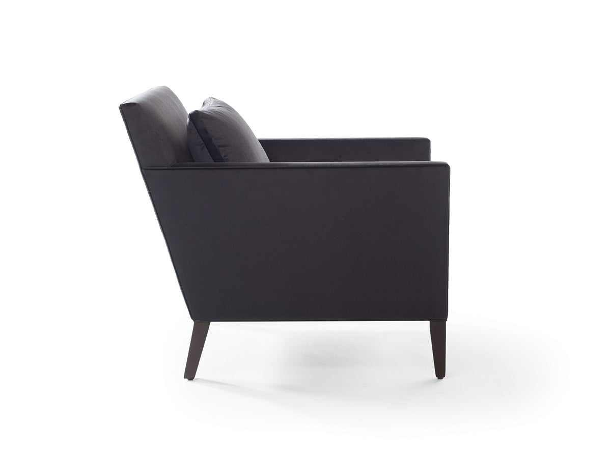 Laxamana Lounge Chair