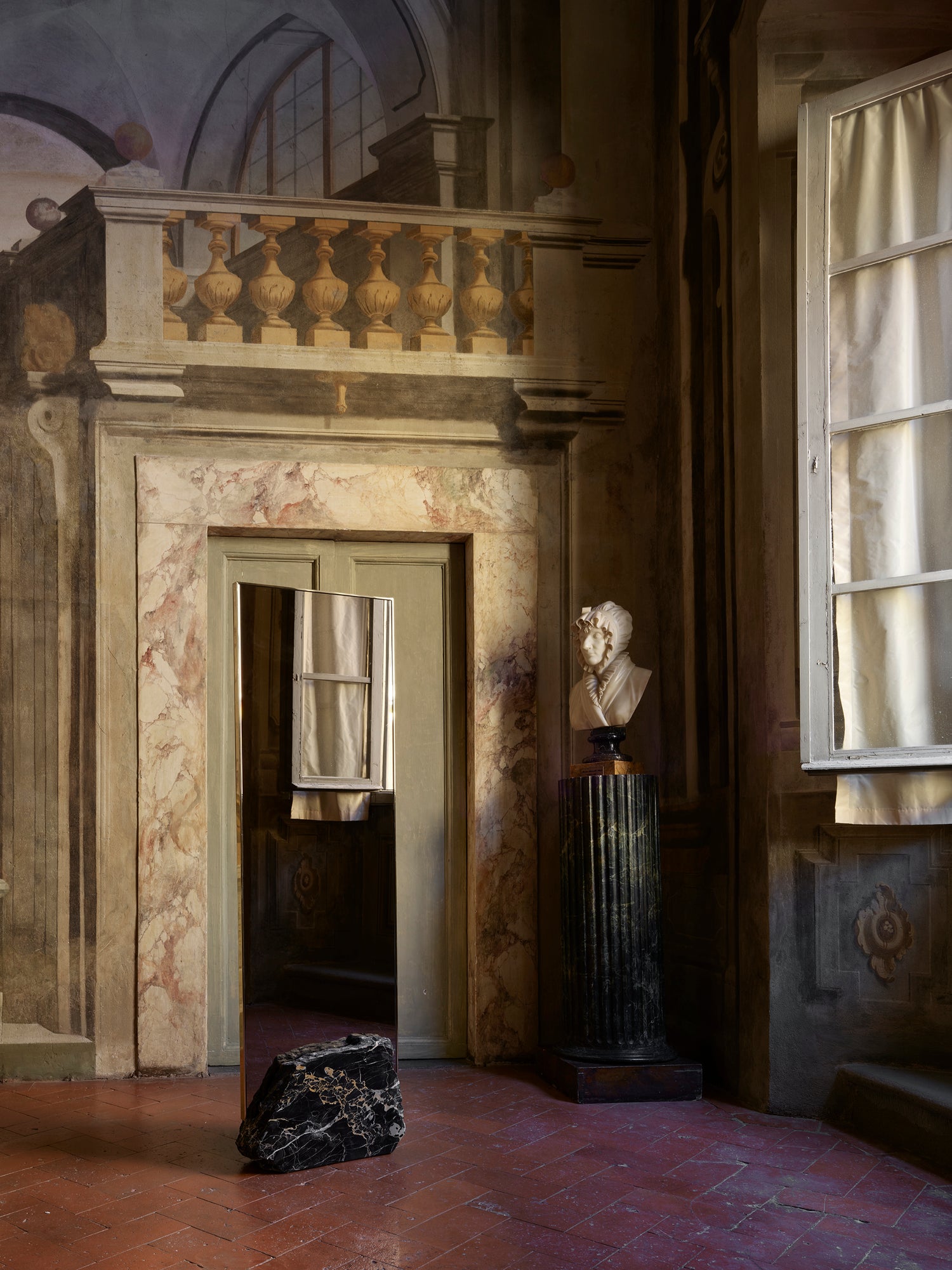 Lunae Portoro Marble