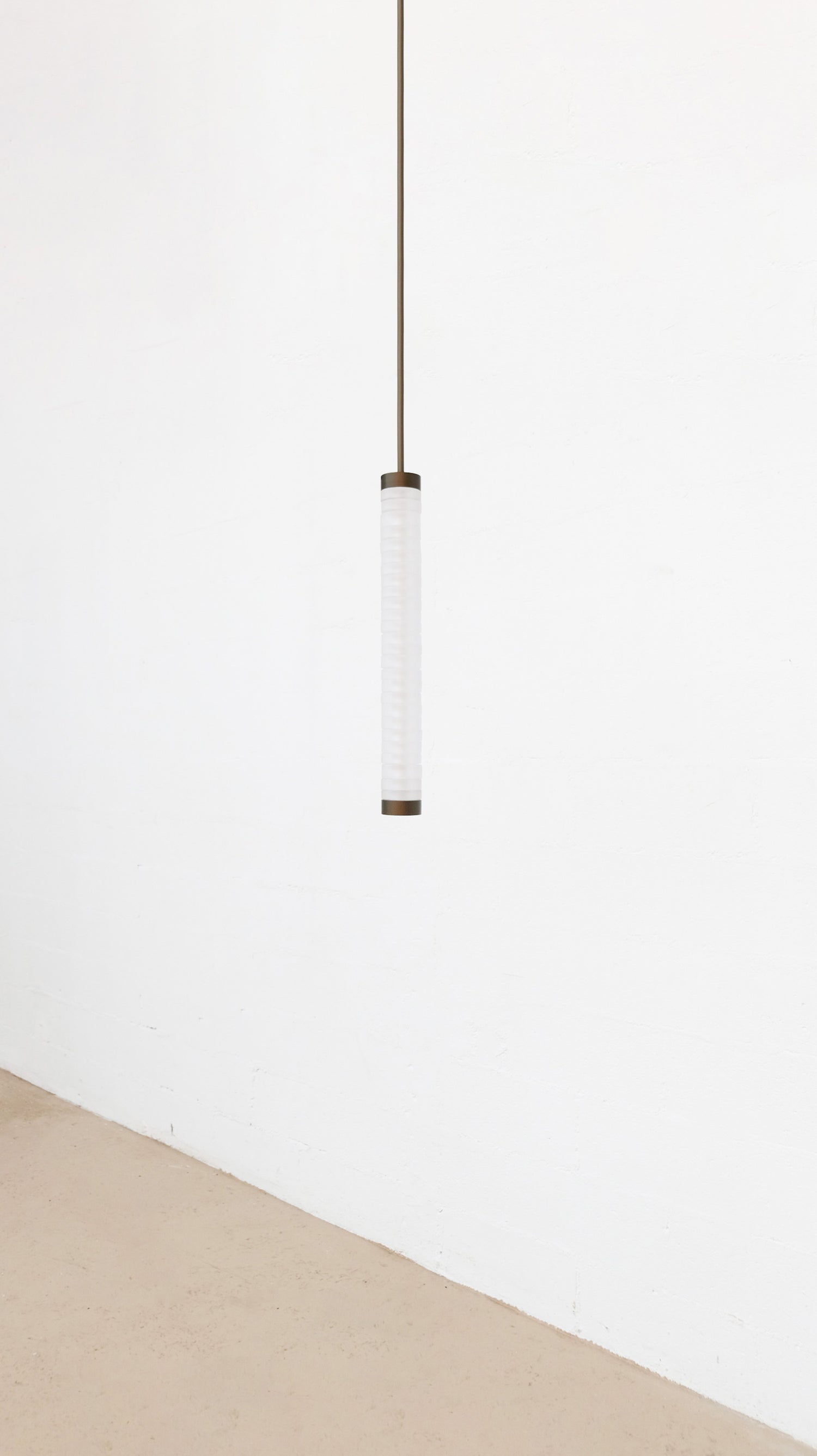 Galet V60 Pendant Satin