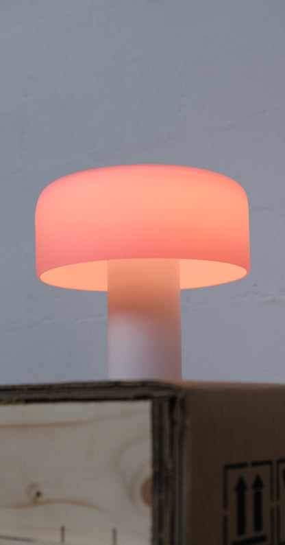 Gamma S Table Lamp